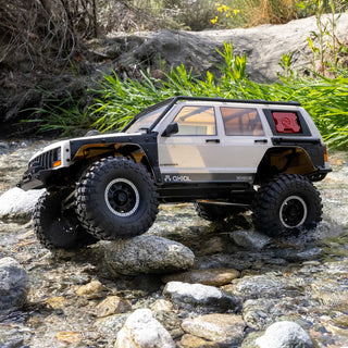 Axial SCX10 III Jeep Cherokee XJ White - image 12
